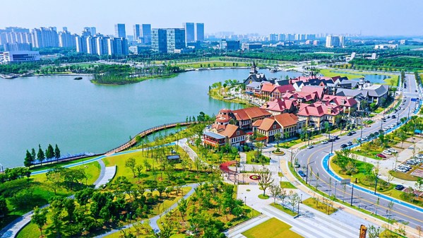 Xinhua Silk Road: Projects worth billions signed in E