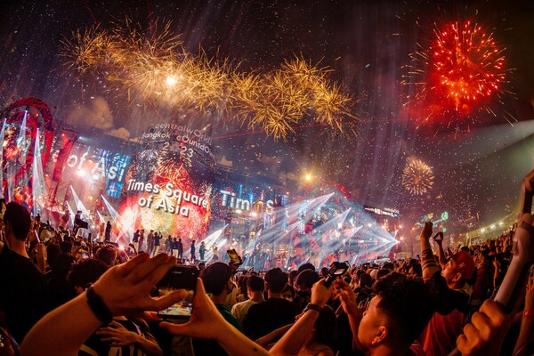 Thailand’s Central World, the global countdown landmark, aka ‘Times Square of Asia’, spotlights city-scene spectacular 180-degree Musical fireworks to ring in 2023