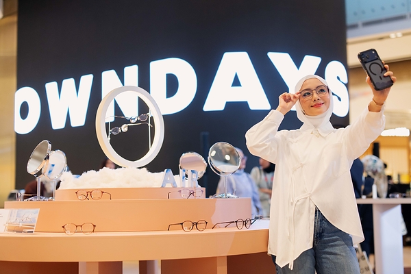 OWNDAYS Malaysia Launches OWN