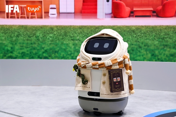 Tuya Smart Unveils Doova at IFA 2026, an AI Home Companion Robot Designed to Support Independently Living Seniors